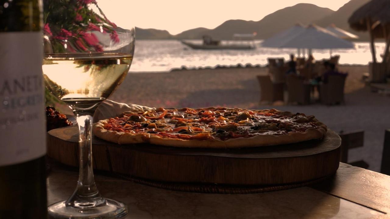 Komodo Resort Sebayur Kültér fotó