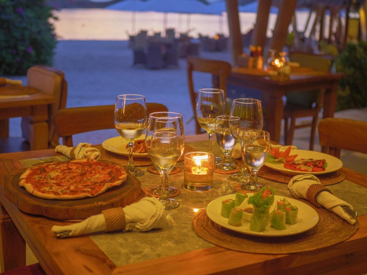 Komodo Resort Sebayur Kültér fotó