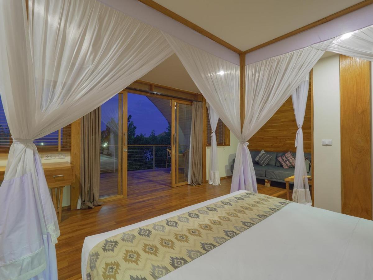 Komodo Resort Sebayur Kültér fotó