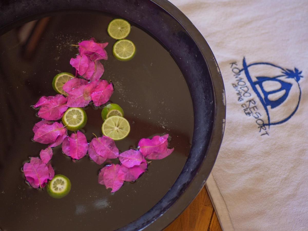 Komodo Resort Sebayur Kültér fotó